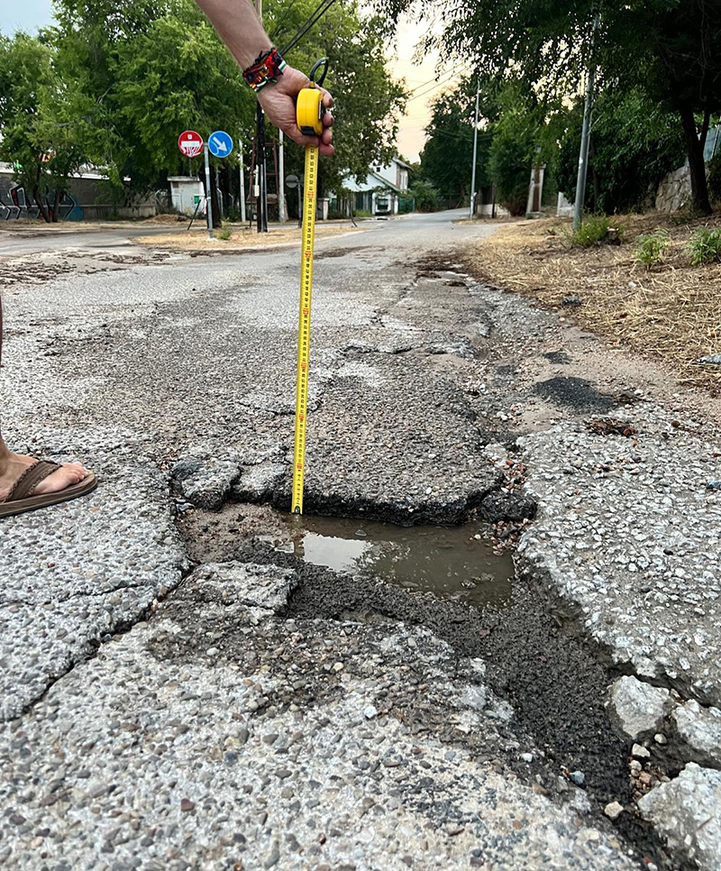 Maratón de baches y&nbsp;socavones