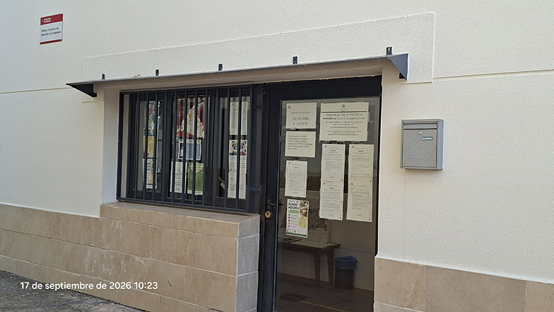Vergüenza institucional: El Escorial colapsa las inscripciones en Los Arroyos con un sistema obsoleto y&nbsp;discriminatorio